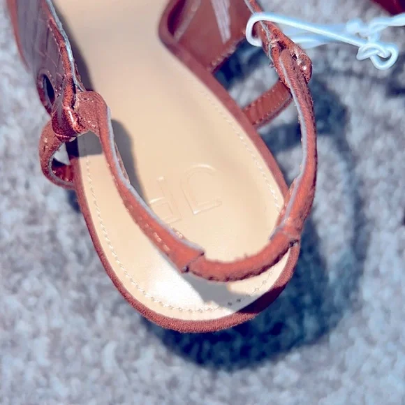 Suede and croc stiletto pumps - Picture 14 of 14